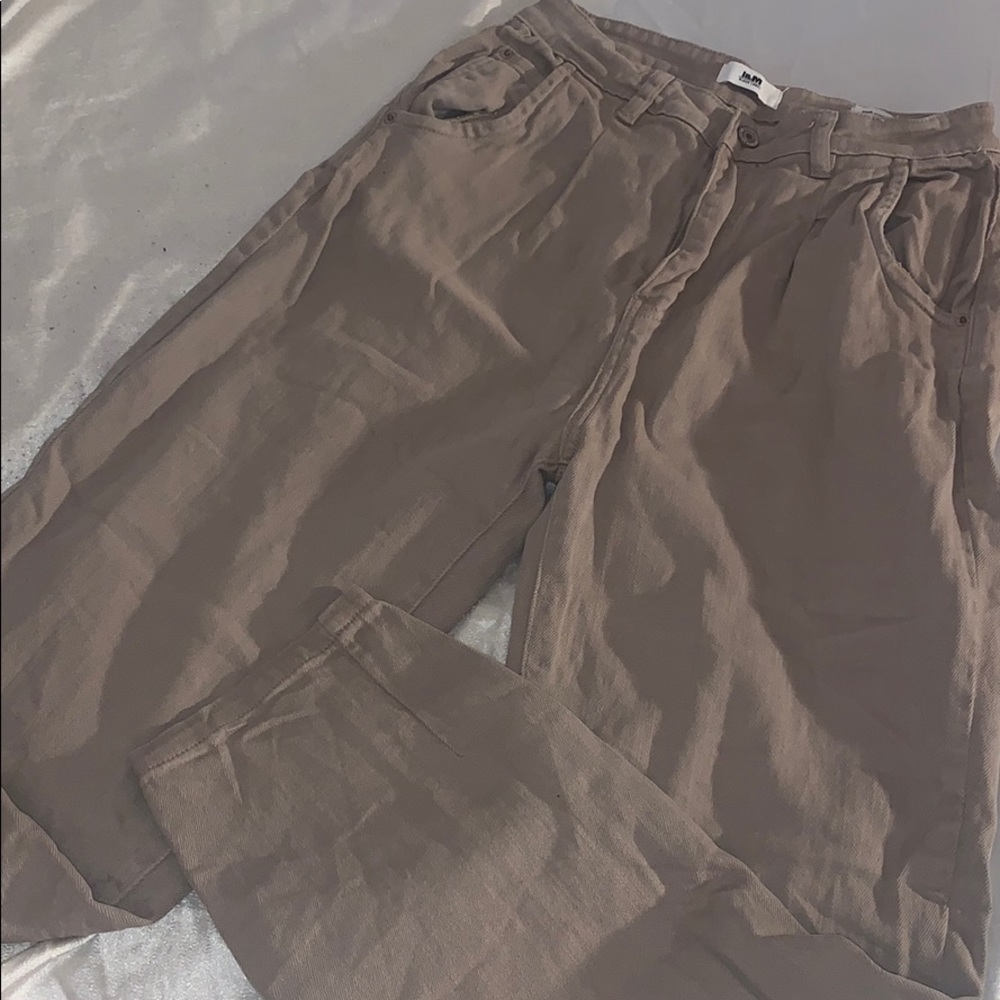 Khaki pants